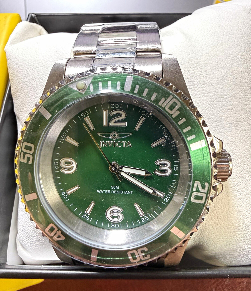 Invicta Men’s Green Dial Silver Tone Quartz Watch 50M NOS New w/ Box Tags